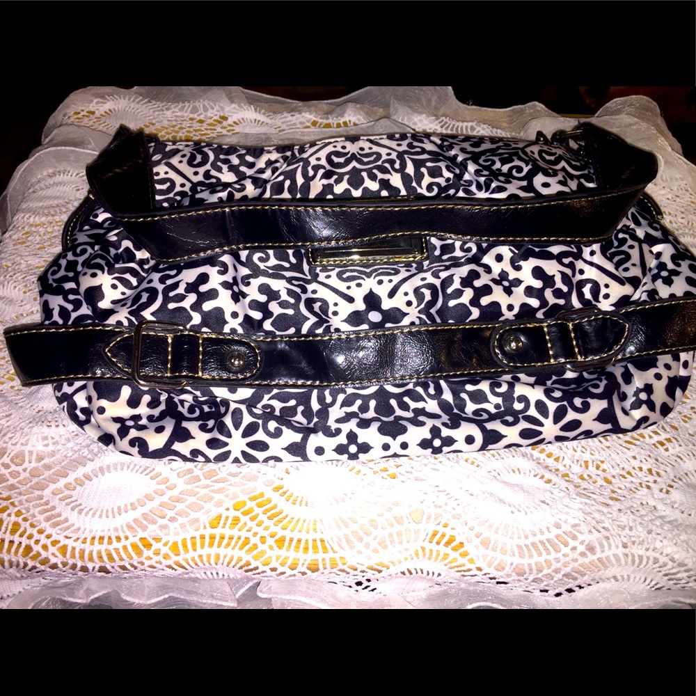 Nicole Miller Black&White Floral Handbag